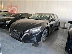 نيسان ألتيما